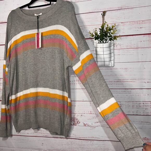 New | Gray Striped Andrée By Unit Boutique Sweater | Women’s 1X - Picture 3 of 4